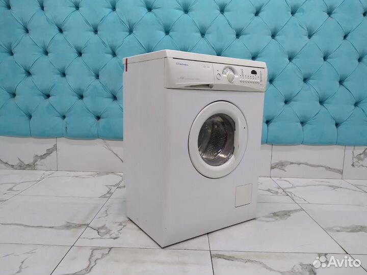 Стиральная машина Electrokux EWS1046