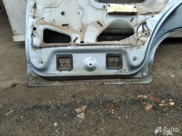 Дверь Дэу Нексия задняя правая