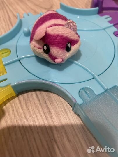 Игрушечный домик для хомяка