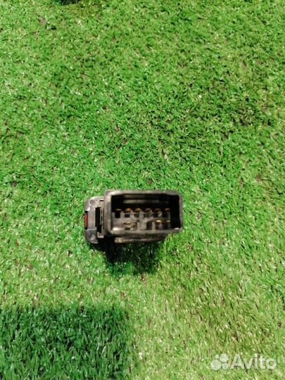 Кнопка аварийной сигнализации Kia Rio седан 2014