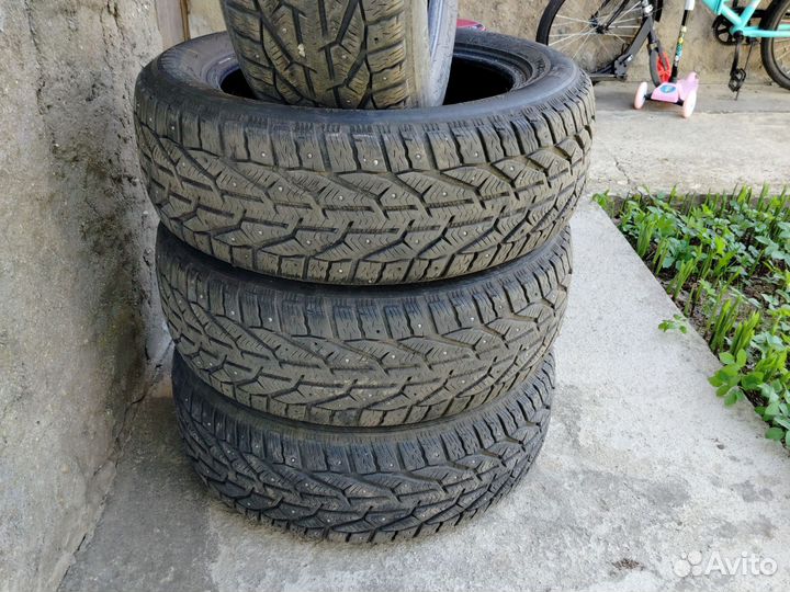 Tigar Ice 205/55 R16