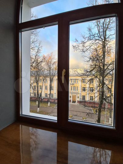 2-к. квартира, 60 м², 3/3 эт.