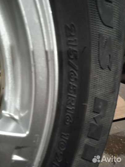 Maxtrek Maximus M1 215/65 R16