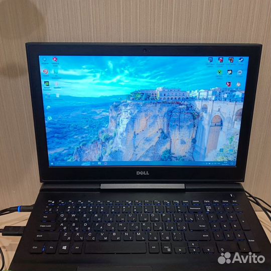 Ноутбук игрвой dell Inspiron 7567