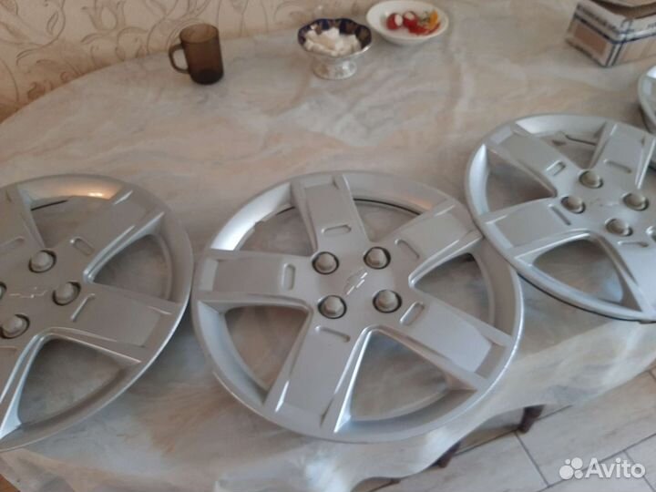 Оригинальные гайки и колпаки chevrolet