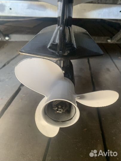 Продам лодочный мотор magnum PRO 9,8