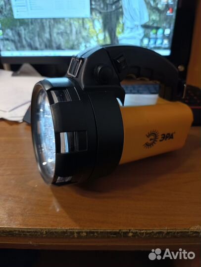 Фонарь светодиодный аккумуляторный эра FA65M