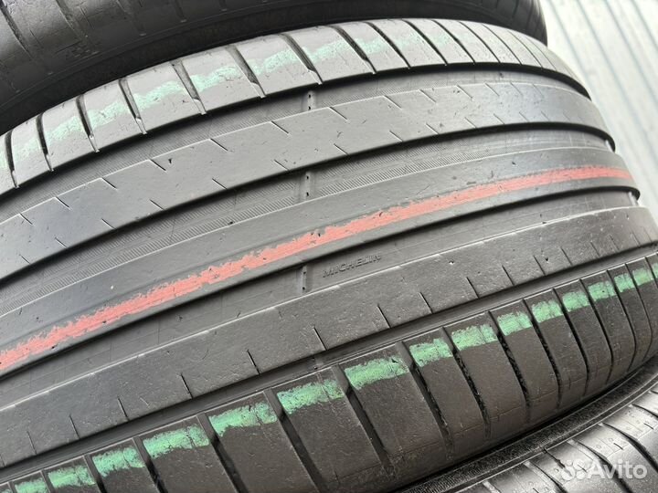 Michelin Pilot Sport 4 275/45 R21