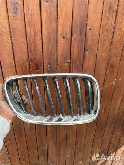 Решетка радиатора BMW F22 правая