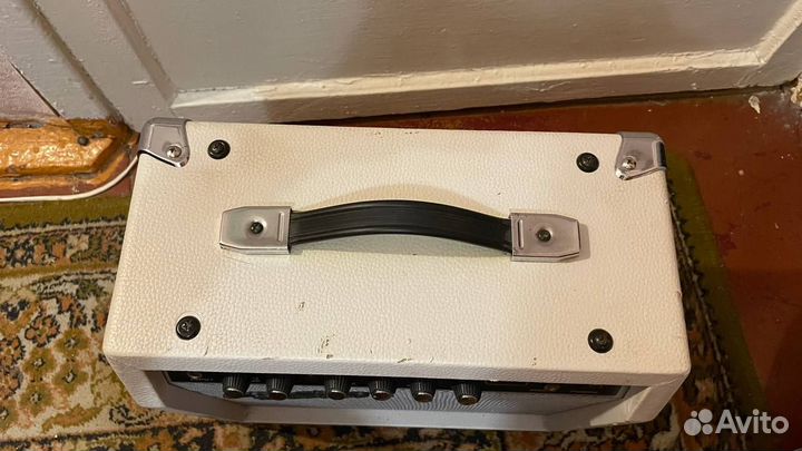 Комбоусилитель гитарый 15 Watt