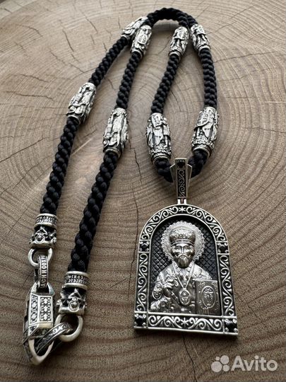 Шнур(Гайтан)с серебряными вставками и икона