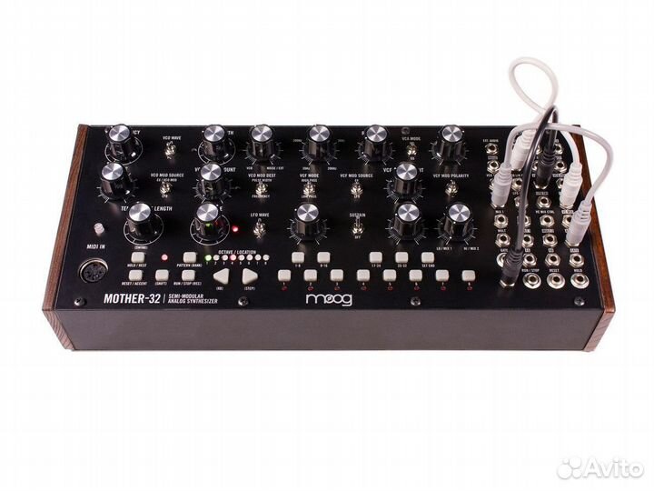Moog Mother-32 синтезатор