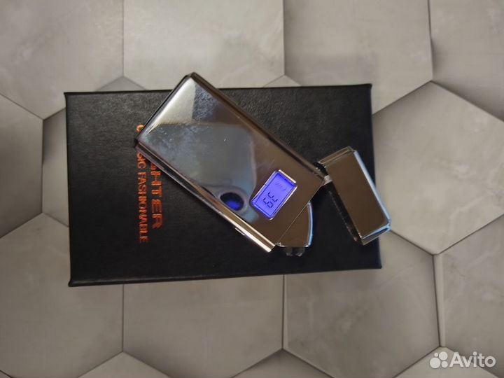 Электронная зажигалка, новая