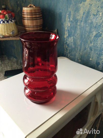 Ваза для цветов СССР красное стекло