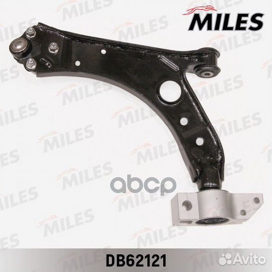 Рычаг передней подвески правый (c шаровой) VW G