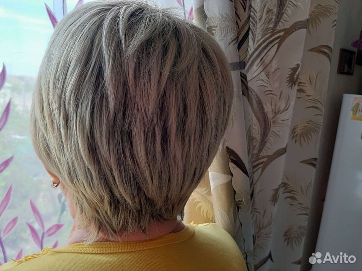 Парик из натуральных волос новый