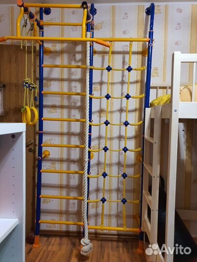 Шведская стенка с турником бу