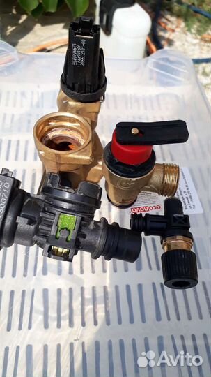 Vaillent TurboTec Plus по запчастям газовый котел