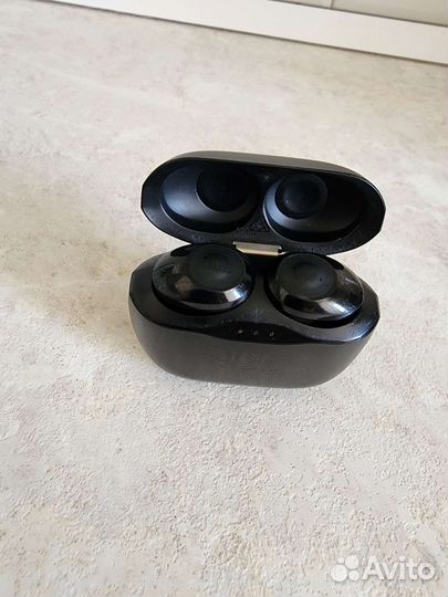 Беспроводные наушники jbl tune 125 tws