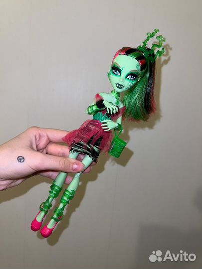 Monster High Venus Zombie Shake Венера Зомби Шейк