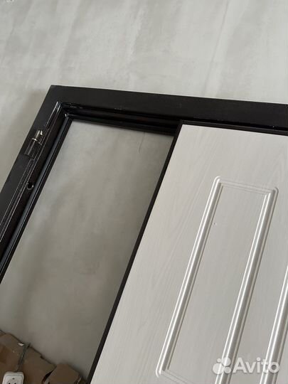 Дверь металлическая входная