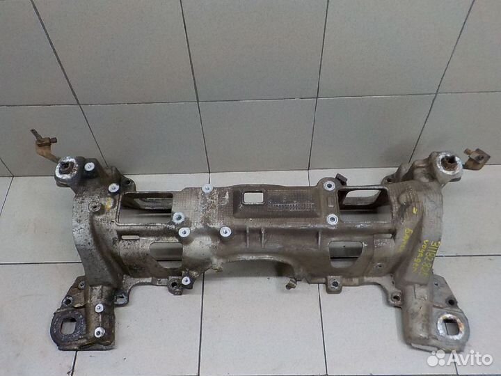 Подрамник передний Chrysler Voyager IV 01-07гг