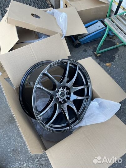 CR-Kiwami R18 8.5j ET30 5*114.3/100