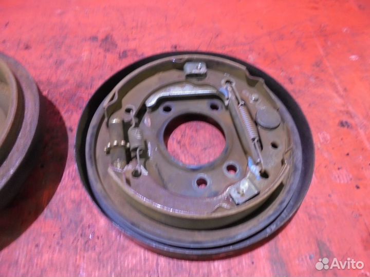 Mazda titan Механизм стояночного тормоза