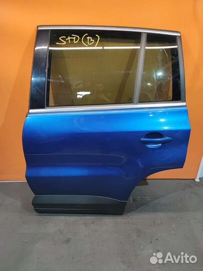 Дверь задняя левая Volkswagen Tiguan 5N1