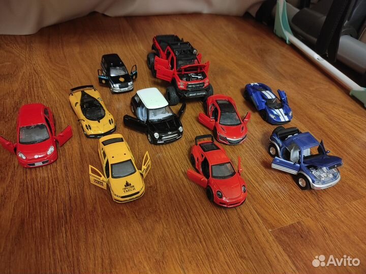 Продам модели автомобилей