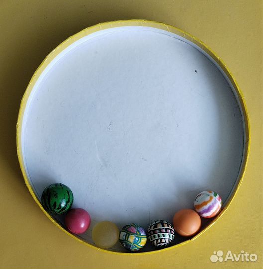 Коробка с мелкими игрушками