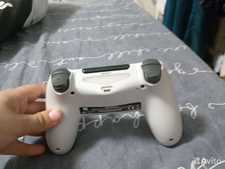 Джостик ps4