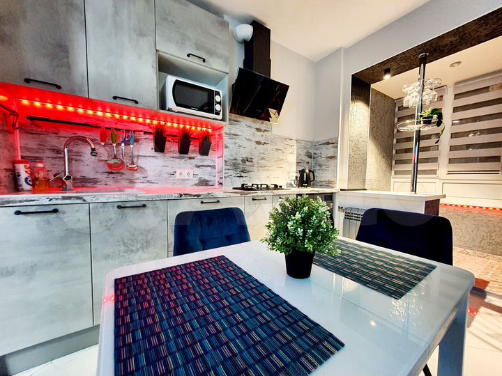 2-к. квартира, 43 м², 7/9 эт.