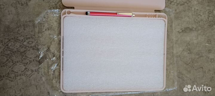 Чехол на iPad 9.7