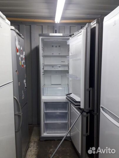 Холодильник б/у Hotpoint-Ariston ecfd2013.04