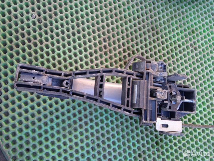 Ручка двери внешняя задняя левая Ford Focus 3 iqdb