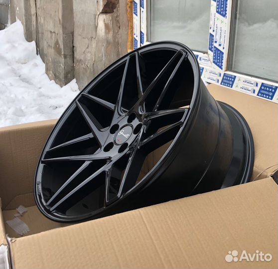 Диски Gianelle Parma R22 на Rolls Royce Dawn Ghost