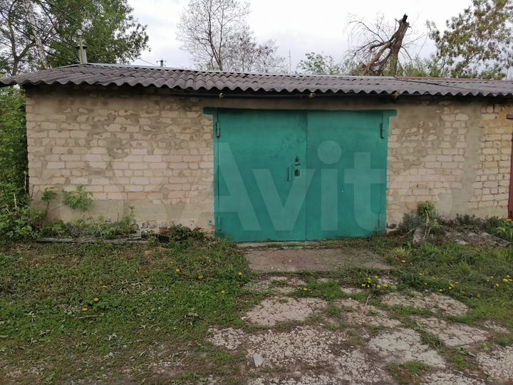 Гараж, > 30 м²