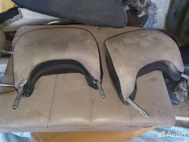 Подголовник на вольво s40 1999г