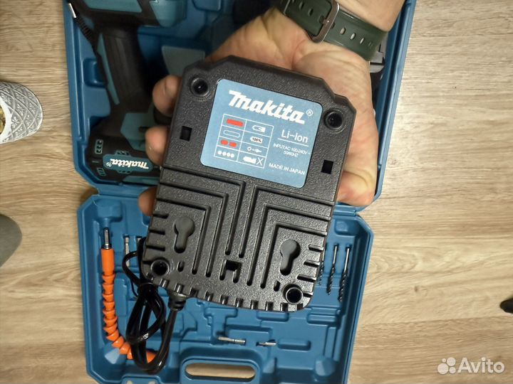 Шуруповерт makita 24v