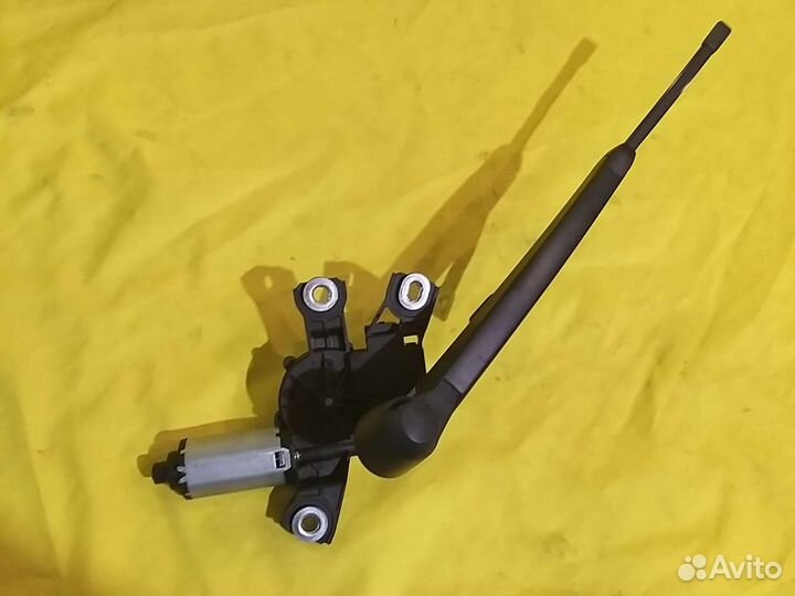 Моторчик стеклоочистителя заднего стекла Volkswage