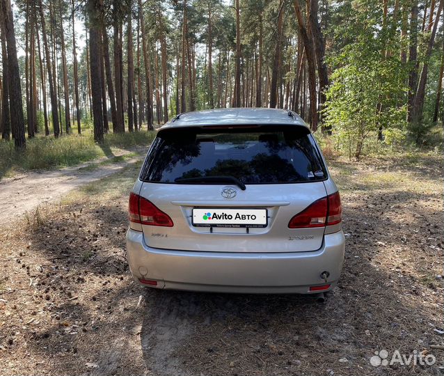 Toyota Ipsum 2.4 AT, 2001, 297 849 км