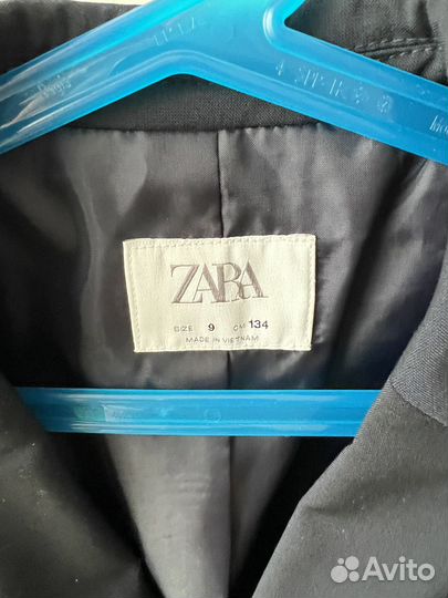 Костюм zara 134, школьный