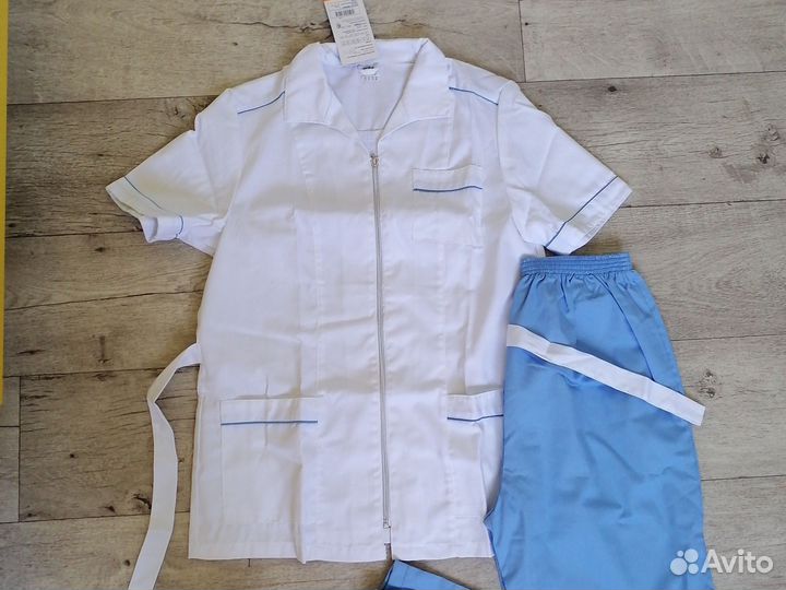 Медицинский костюм женский 48-50 размер