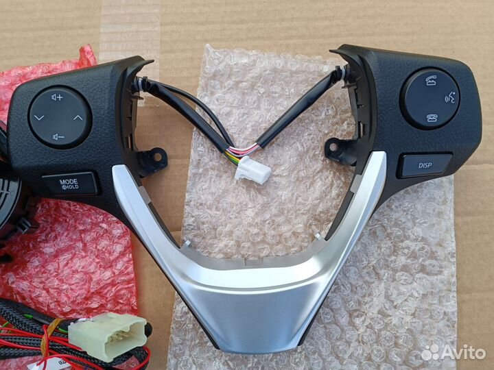 Кнопки руля мультимедиа Toyota Corolla 2015-20г