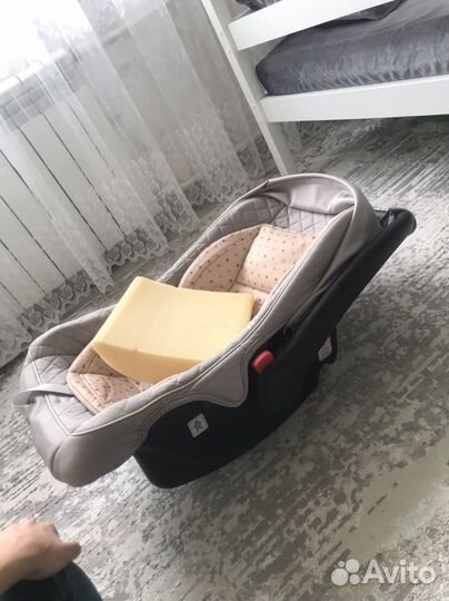 Переноска для детей в машину