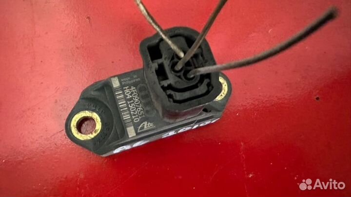 Датчик ускорения Audi A6 C6 2.8 ccea 2010