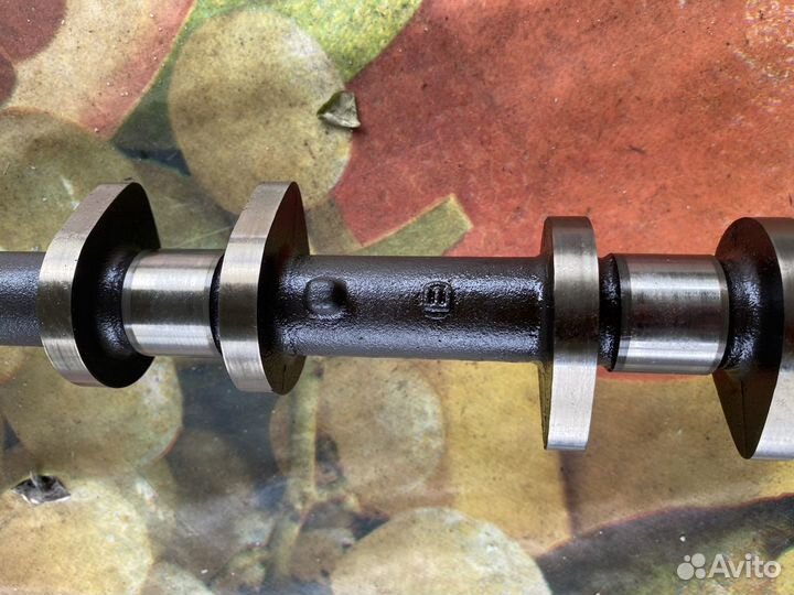 Распределительный вал