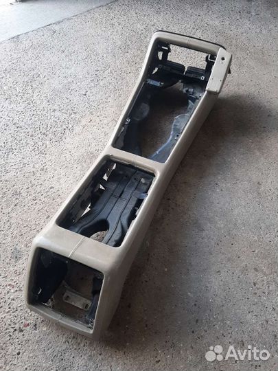 Консоль салона Audi A8 (D3)