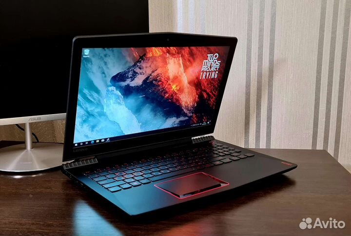 Lenovo legion/Core i5/Gtx1050/IPS/SSD